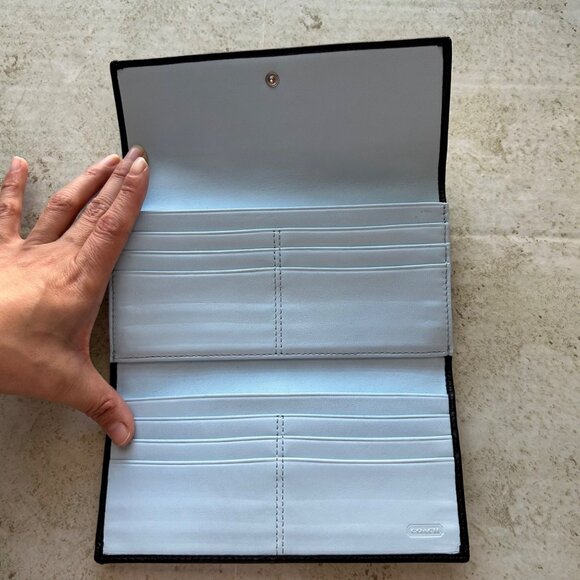 Vintage Coach White & Black Leather Wallet With Zip Compartment - Picture 8 of 10